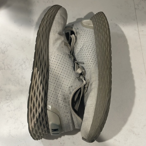 Nobull shoes. Women 8.5, but unisex. - Picture 4 of 6